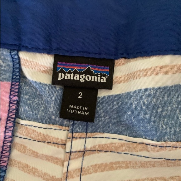 Patagonia 5" Wavefarer Board Shorts Fitz Stripe Pink/Navy Women’s Size2 - Picture 4 of 6